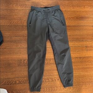 Lululemon License to Train Men's Gray Jogger Pants
